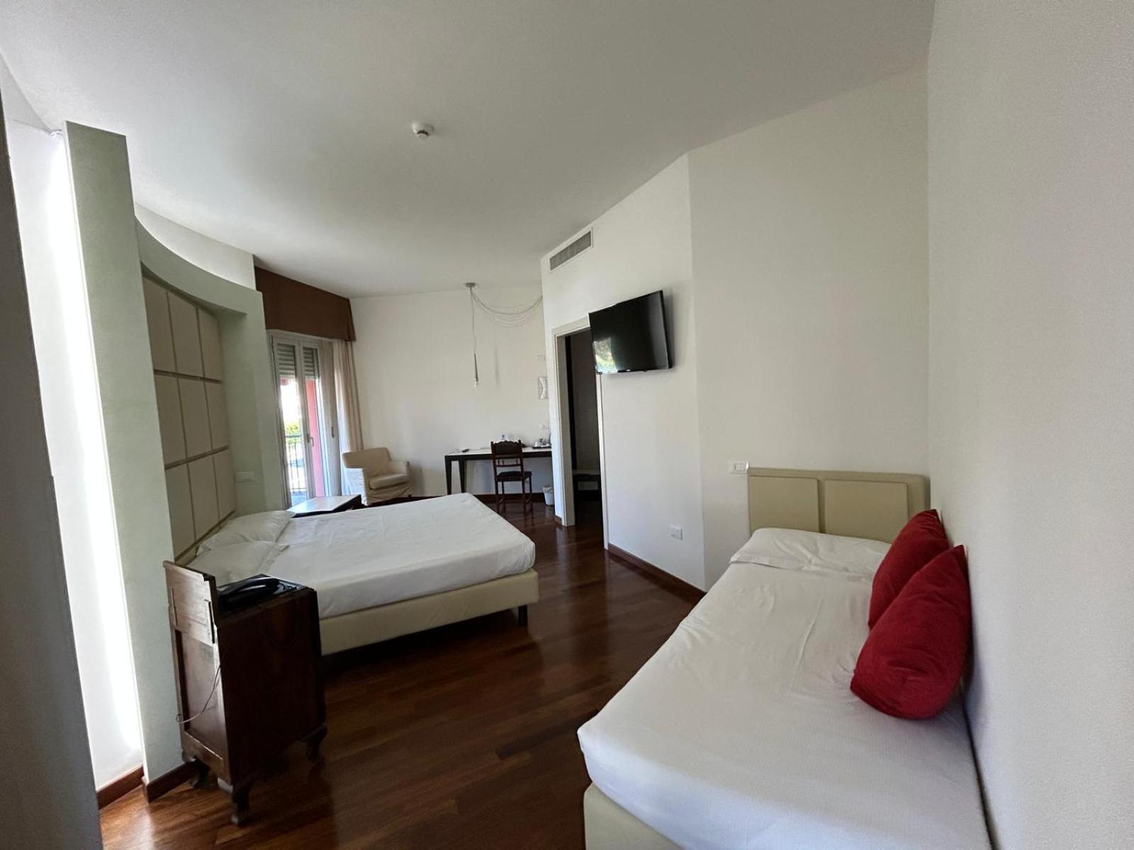 Best Western Cesena Hotel מראה חיצוני תמונה