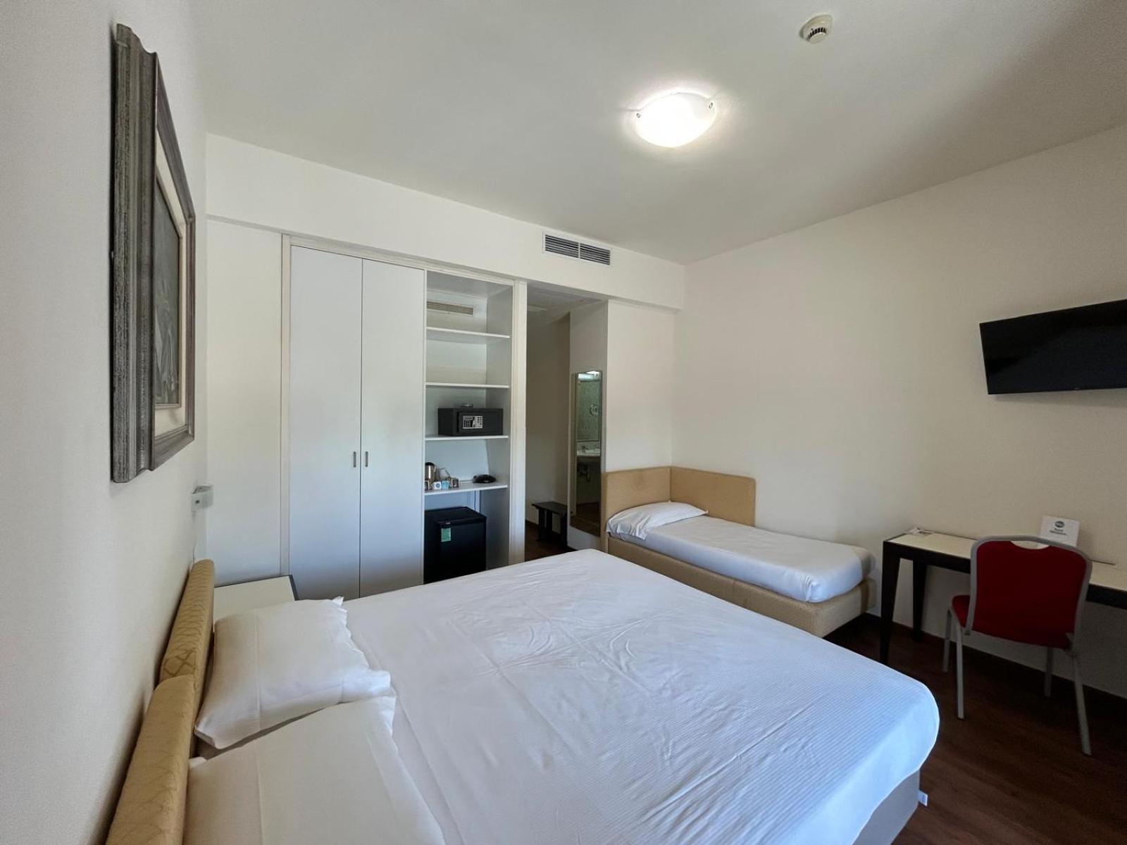 Best Western Cesena Hotel מראה חיצוני תמונה